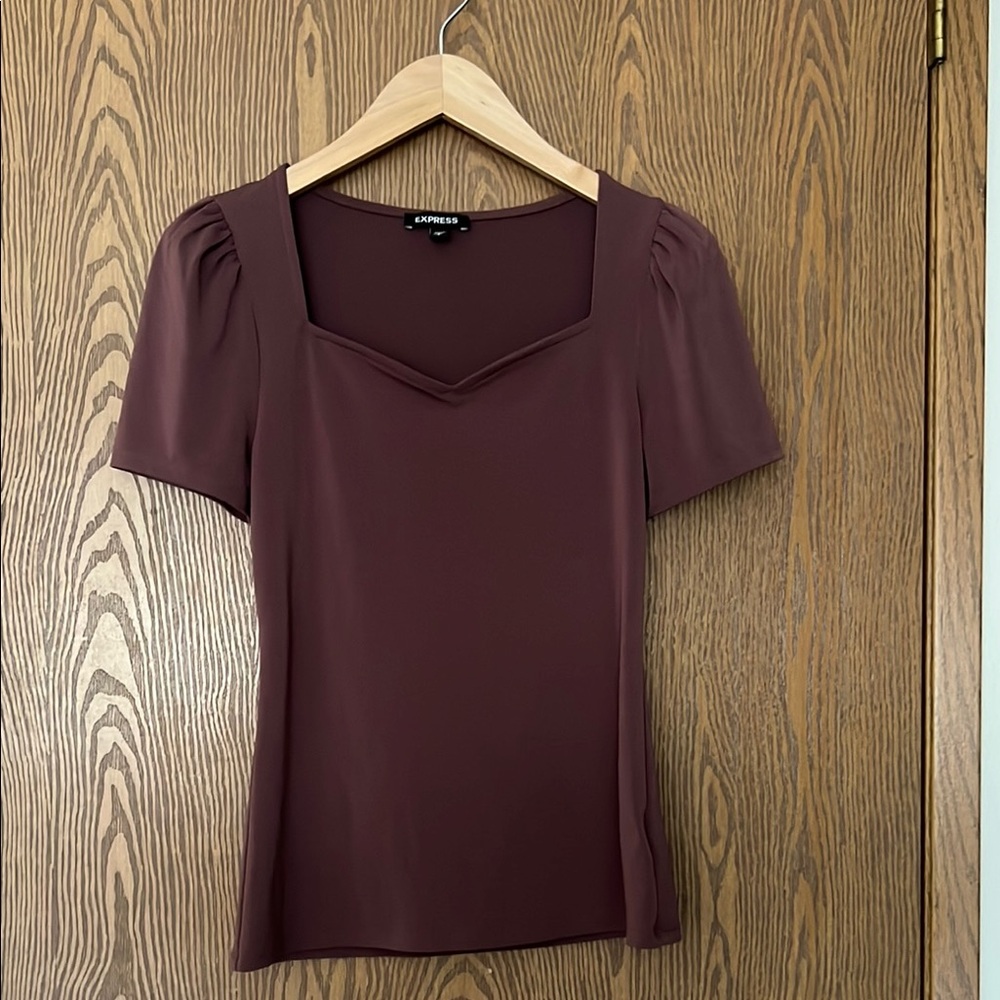 Express Fitted Puff Sleeve Blouse